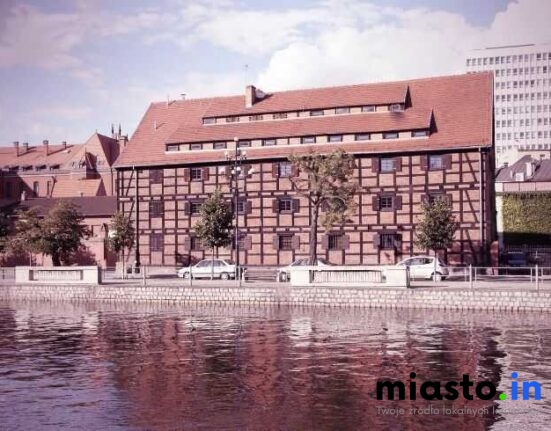 Bydgoszcz Historycznie: 5 Ikonicznych Miejsc, Które Musisz Zobaczyć - Miasto.in