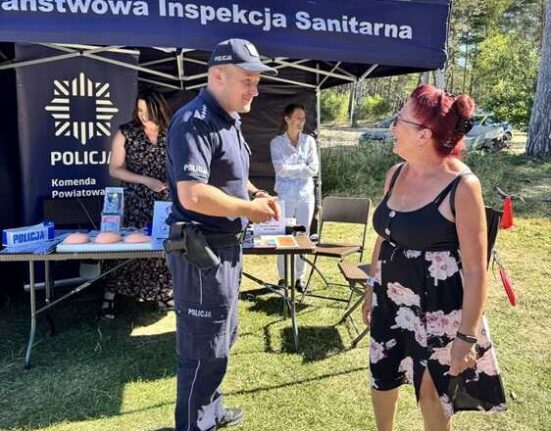 Kręci mnie bezpieczeństwo w lecie – policjanci i sanepid edukowali w Lubiatowie