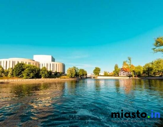 Wyspa Młyńska Bydgoszcz: Co Zobaczyć i Kiedy Iść? (Młyn Rothera, Spichrze, Kładki) - Miasto.in