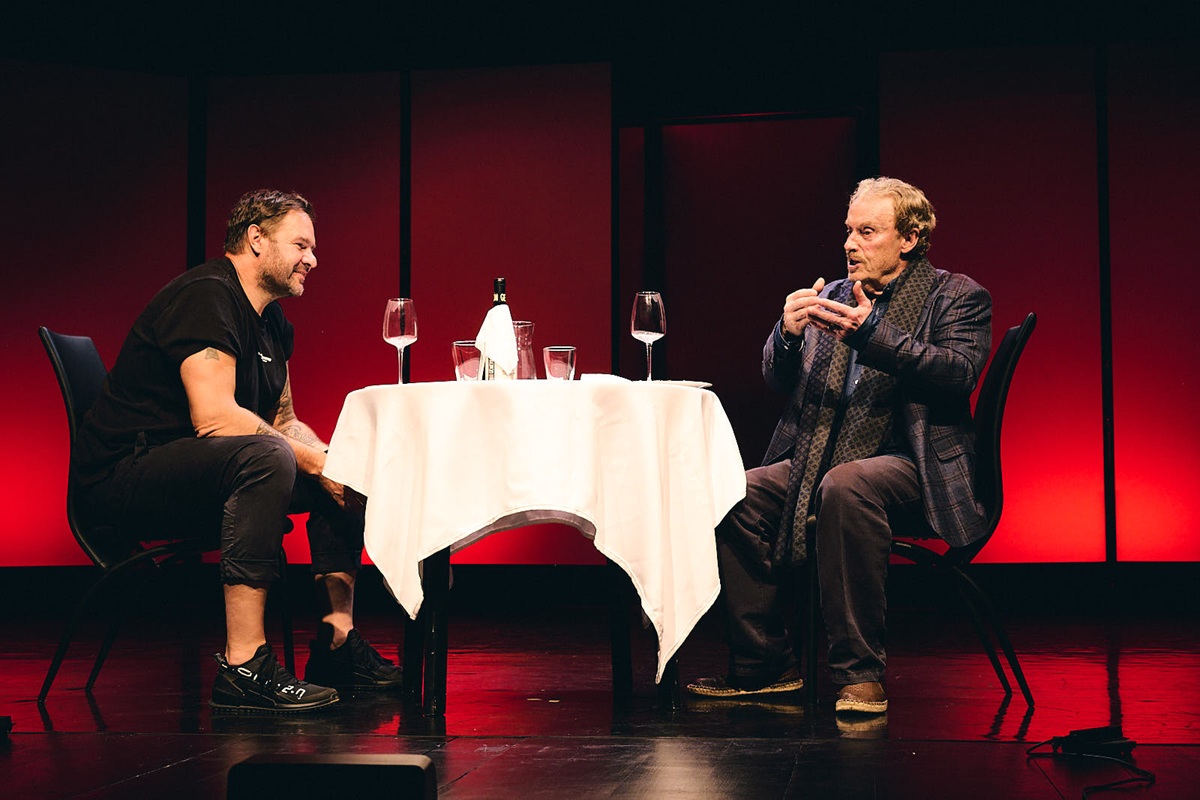 „Niespodziewany powrót” w Warszawie — wydarzenie teatralne, które warto zobaczyć