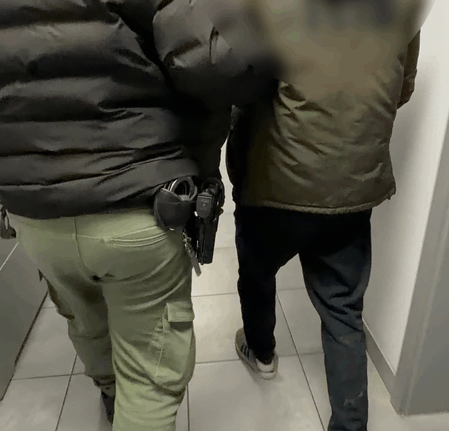 Wjechał w Drzewo i Uciekł Kisewo