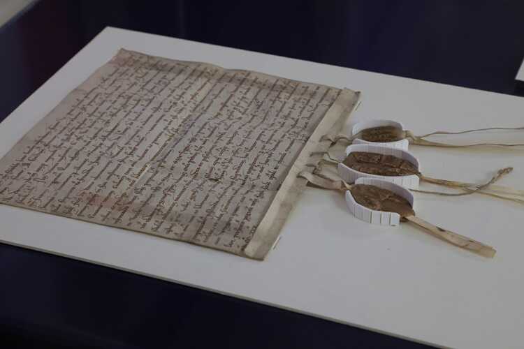 PERGAMINY RELACJI POLSKO-KRZYŻACKICH ZNÓW W WARSZAWIE