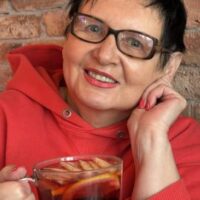Danuta Rogalska — autorka książki „Oni i ja", gość spotkania autorskiego w Stacji Kultura w Rumi