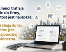 Laptop z wizytówką firmy i siecią połączeń symbolizujących obecność marki w internecie na tle miasta. Grafika ilustruje ideę, że klienci trafiają do firm najbardziej widocznych w wyszukiwarkach i systemach AI.